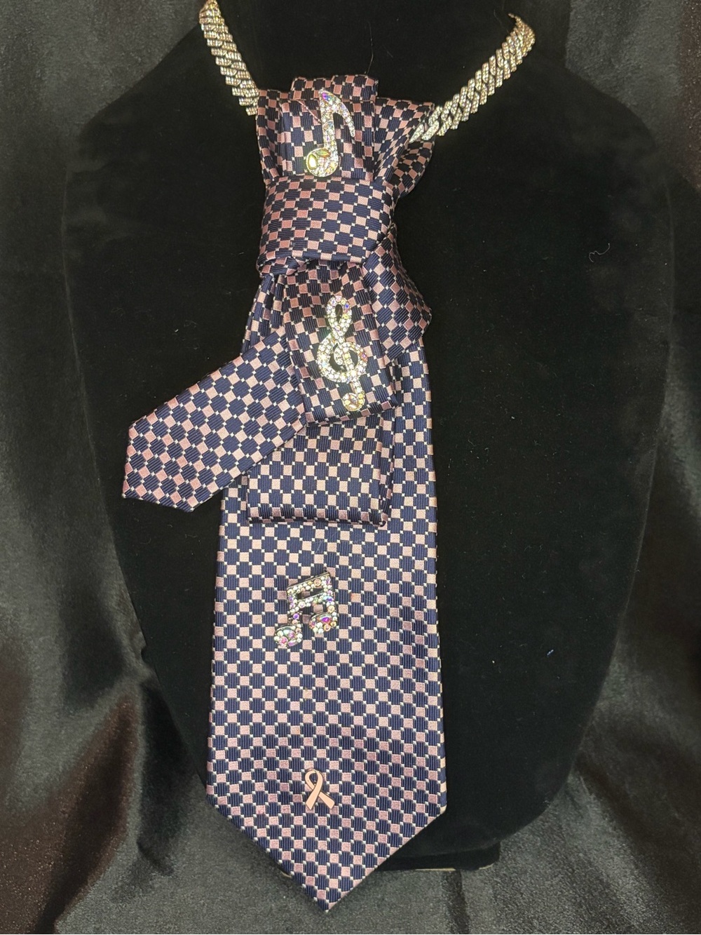 WoMen's Navy and Pink Checkered Musical Motif Tie